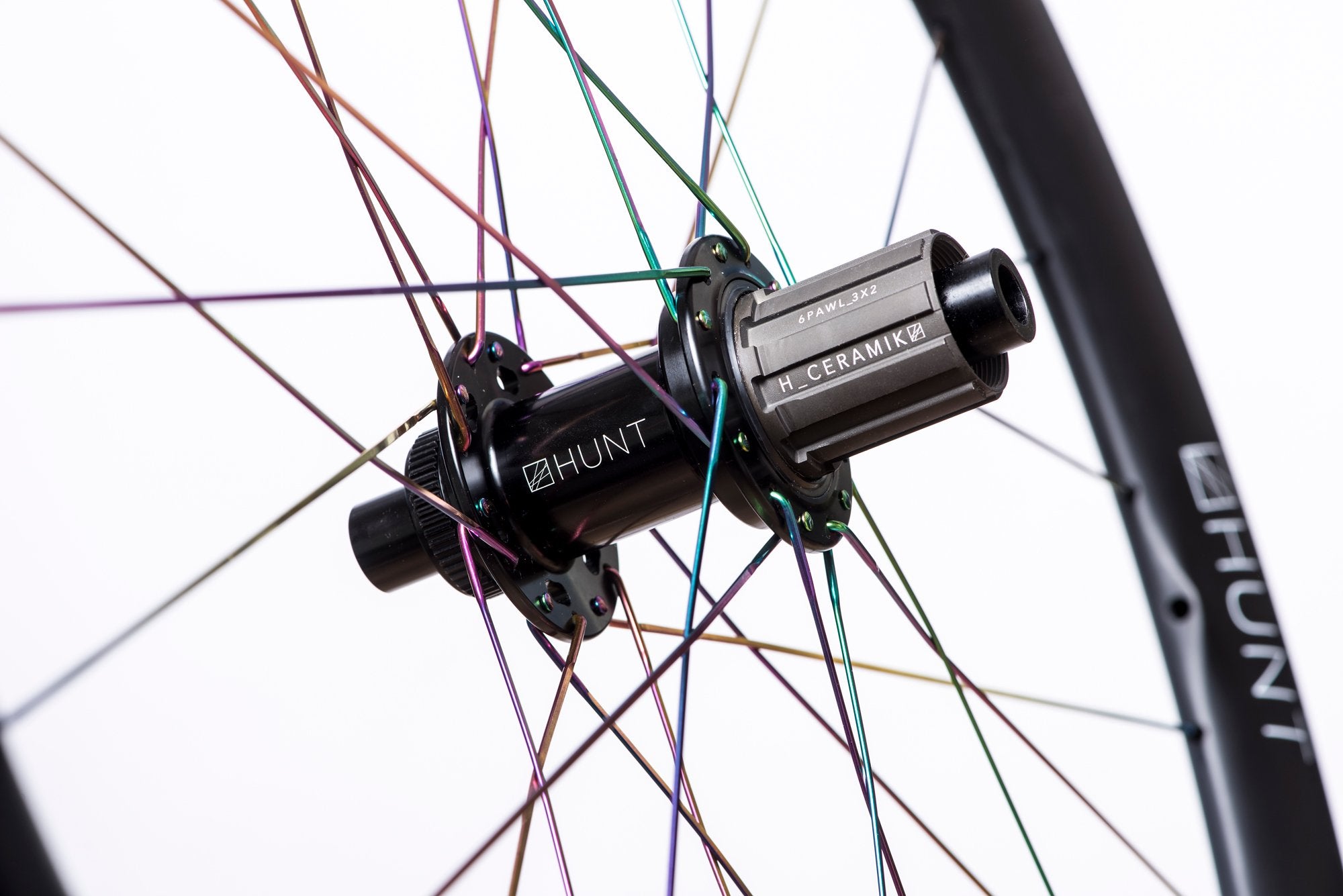 <h1>Freehub Body</h1><i>Durability is a theme for HUNT as time and money you spend fixing is time and money you cannot spend riding or upgrading your bikes. As a result, we've developed the <em>H_CERAMIK</em> coating to provide excellent durability and protect against cassette sprocket damage often seen on standard alloy freehub bodies.</i>