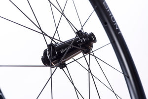 <h1>Sprint Hubs</h1><i>SPRINT hubs add strength and enhance power transfer, meaning all your force pushes you forwards. Large 15mm diameter hub axles for sprinting and out-of-saddle climbing responsiveness. Circular dropout interface steps add extra stiffness.</i>