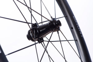 <h1>TaperLock Hubs</h1><i>Carbon spoke optimised TaperLock SPRINT hubs add strength and enhance power transfer meaning all your force pushes you forwards. Large 15mm diameter hub axles for sprinting and out-of-saddle climbing responsiveness. Circular dropout interface steps add extra stiffness.</i>