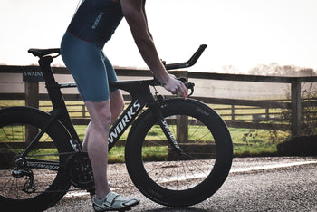 <h1>Tyres</h1><i>At HUNT, we enjoy the puncture resistance and grip benefits of tubeless on our every-day rides so we wanted to allow our customers the same option. Of course, all of our tubeless-ready wheels are designed to work perfectly with clincher tyres and inner tubes too.</i>