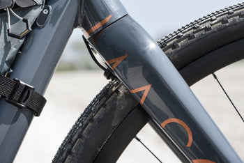 <h1>Tires</h1><i>At HUNT, we enjoy the puncture resistance and grip benefits of tubeless on our every-day rides so we wanted to allow our customers the same option. Of course, all of our tubeless-ready wheels are designed to work perfectly with clincher tires and inner tubes too.</i>