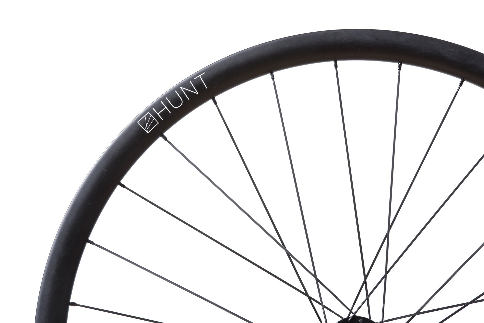 <h1>Rim Surface</h1><i>V:Absorbe resin reduces vibration and massively improves impact resistance. Disc brake rims are obviously not required to handle the high temperatures induced by prolonged rim braking. We have made the most of this and used our new V:Absorbe resin blends in the carbon layering which cures at a lower temperature. Lower temperature resins are less brittle meaning they have greater resistance to impacts and dampen vibration more effectively.</i>