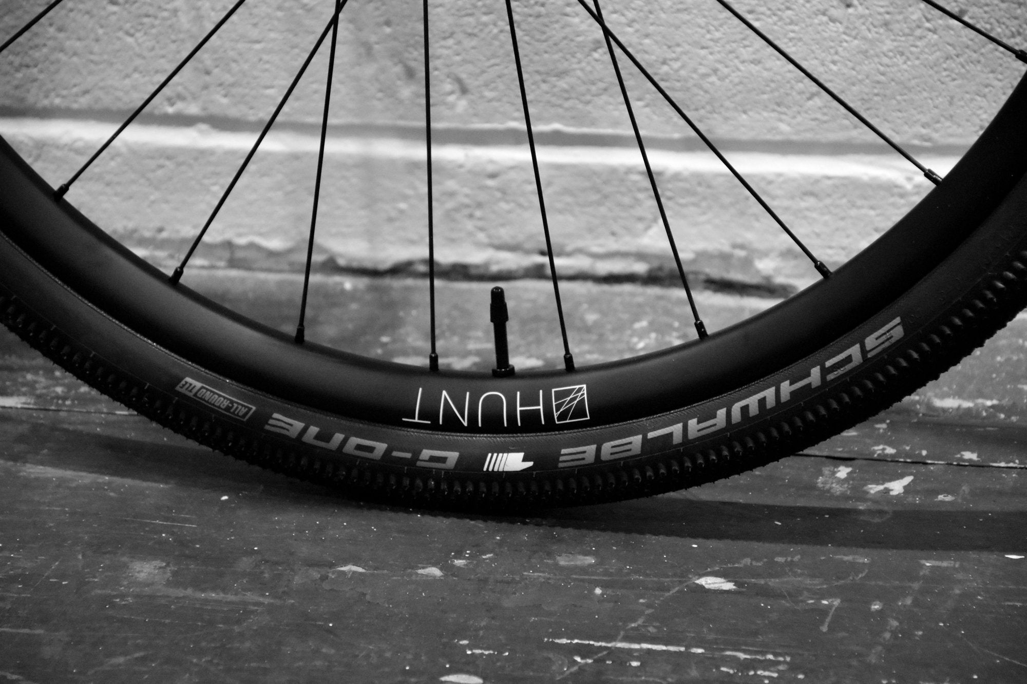 <h1>Tires</h1><i>At Hunt we enjoy the puncture resistance and grip benefits of tubeless on our every-day rides so we wanted to allow you the same option, but of course these tubeless-ready wheels are also designed to work perfectly with inner tubes, just use tubes in tubeless ready tires.</i>