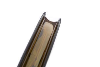 <h1>Rim Bed</h1><i>H-Lock tubeless-ready rim bed profile. H-Lock is our tubeless-ready rim bed profile with up-kicks to the shoulders of the tubeless steps which help to create a great rim-well seal for first installation and easy sealing of tubeless tyres. The H-Lock profile also locks the beads in place more securely once seated. This is especially important when running lower pressures off road.</i>