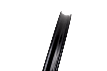 <h1>Rim Profile</h1><i>Like all of our wheels, the Hunt MTB line-up is designed to be used as a tubeless system. Featuring a H-Lock rim bead with 'up-kicks' to the shoulders of the rim bed secures your tyre when seated. This prevents side-to-side movement reducing the chance of burping your tyre. It creates a great rim-well seal for first installation and easy sealing of tubeless tyres. Still haven't made the switch? All our wheels are tube compatible as well.</i>